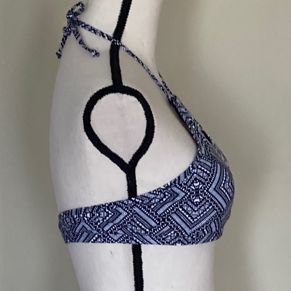 Quintsoul Halter Bikini Top - Picture 2 of 4